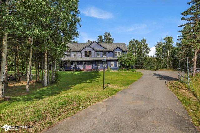1825 S Creekside Drive, Wasilla, AK 99654