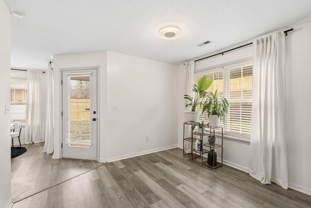 2104 LAFAYETTE CT, Columbia, MO 65202