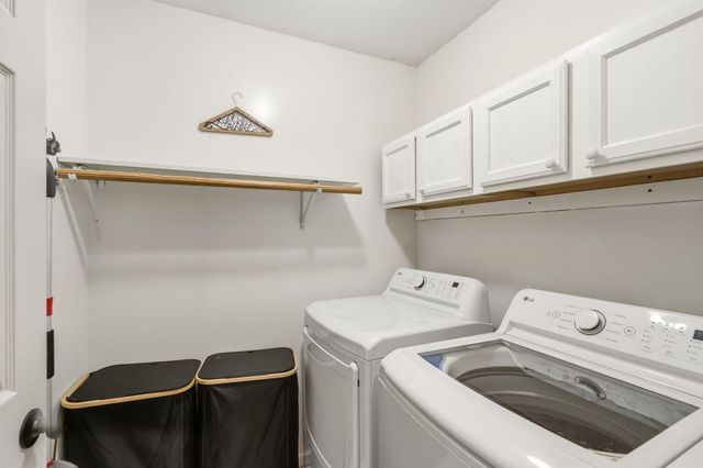 2104 LAFAYETTE CT, Columbia, MO 65202