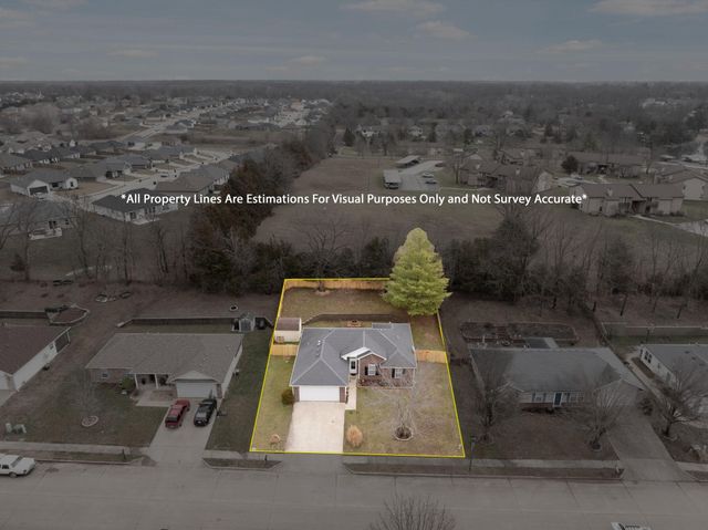 2104 LAFAYETTE CT, Columbia, MO 65202