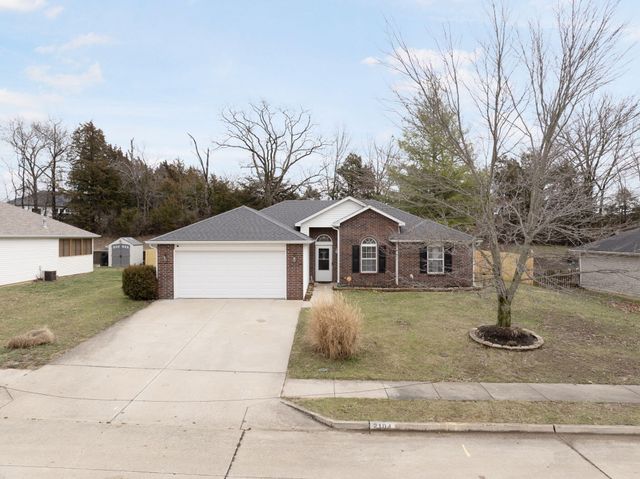 2104 LAFAYETTE CT, Columbia, MO 65202