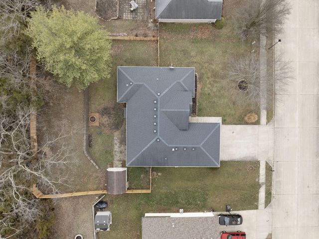 2104 LAFAYETTE CT, Columbia, MO 65202