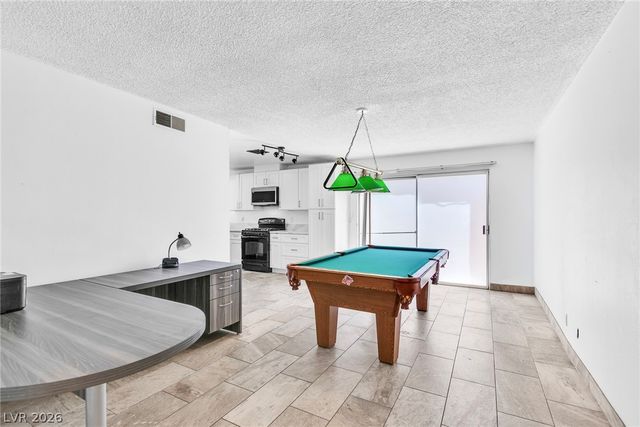 4460 Cranbrook Way, Las Vegas, NV 89103