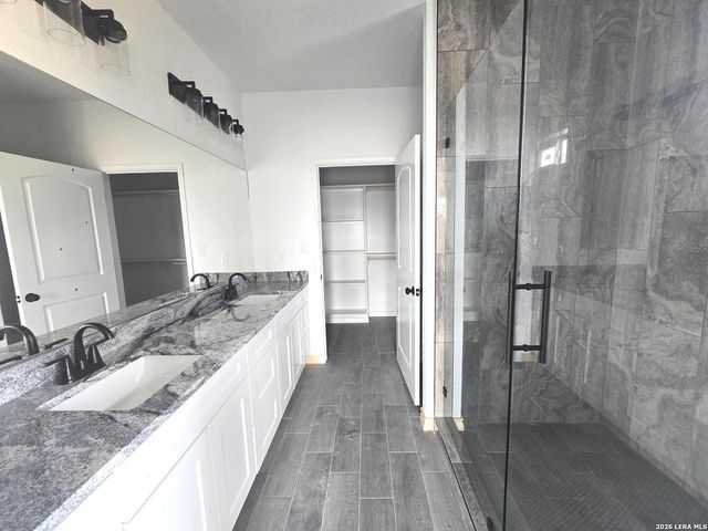 123 Ranchero, Natalia, TX 78059