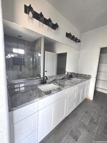 123 Ranchero, Natalia, TX 78059