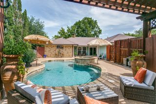 909 Hillside Lane, Flower Mound, TX 75028