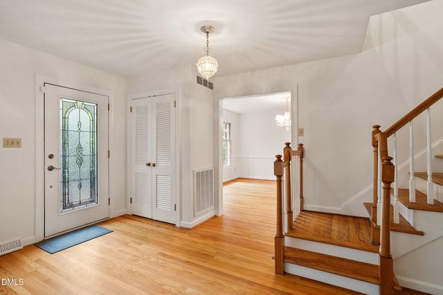 1 Tadley Drive, Chapel Hill, NC 27514