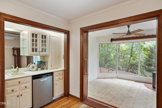 1 Tadley Drive, Chapel Hill, NC 27514