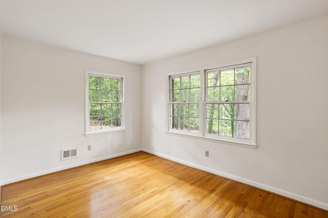 1 Tadley Drive, Chapel Hill, NC 27514