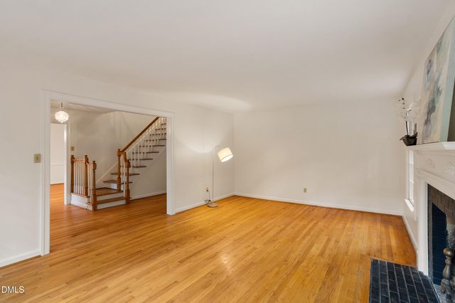 1 Tadley Drive, Chapel Hill, NC 27514