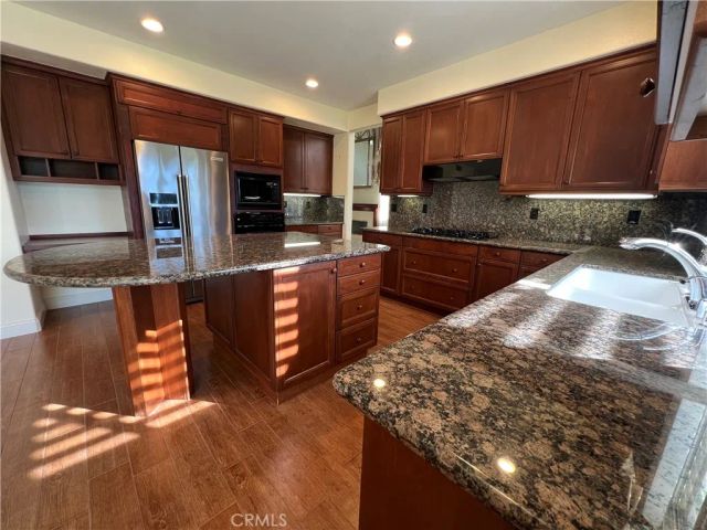 12390 Fairbanks, Tustin, CA 92782