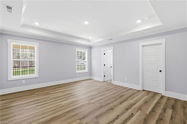 5933 N Church Street, Greensboro, NC 27455