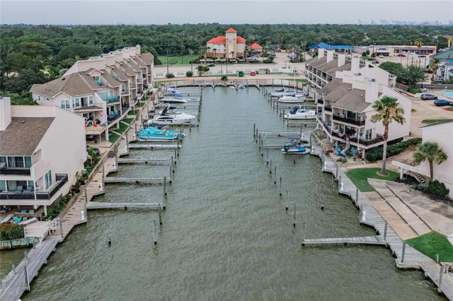 3663 Nasa Parkway 407, Seabrook, TX 77586