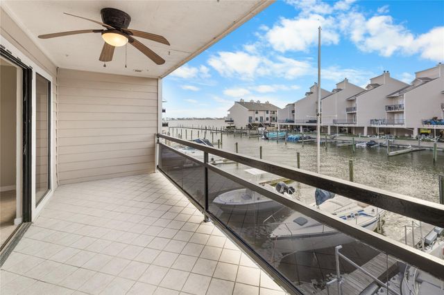 3663 Nasa Parkway 407, Seabrook, TX 77586