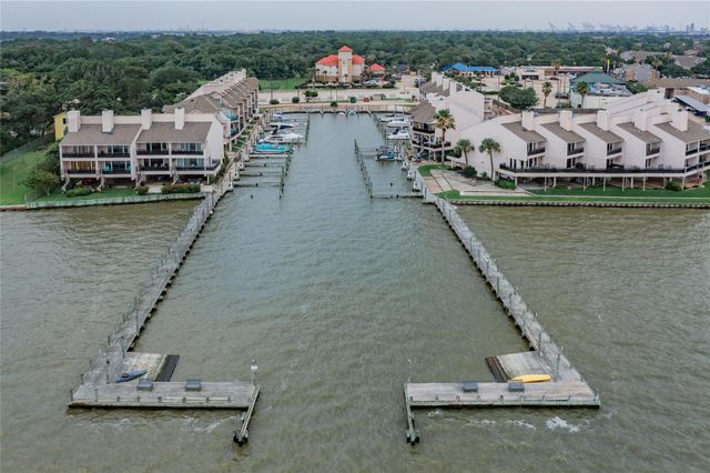 3663 Nasa Parkway 407, Seabrook, TX 77586