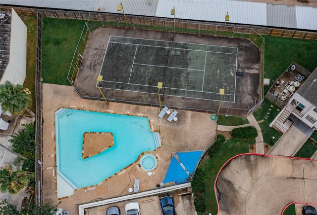 3663 Nasa Parkway 407, Seabrook, TX 77586