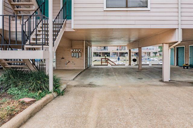 3663 Nasa Parkway 407, Seabrook, TX 77586