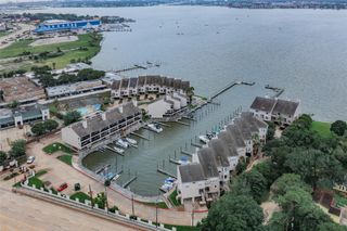 3663 Nasa Parkway 407, Seabrook, TX 77586