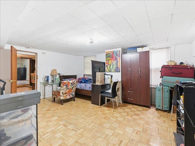 73 TERRACE AVE, Jc, Heights, NJ 07307