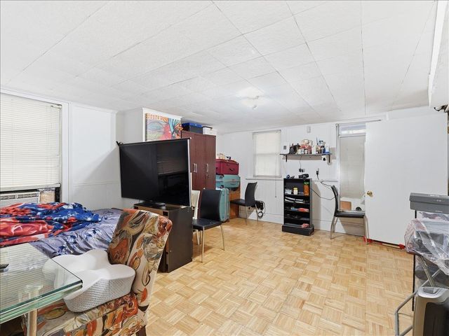 73 TERRACE AVE, Jc, Heights, NJ 07307