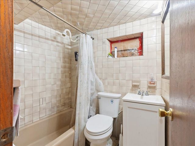 73 TERRACE AVE, Jc, Heights, NJ 07307