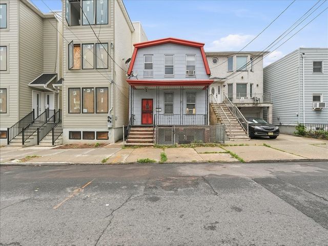 73 TERRACE AVE, Jc, Heights, NJ 07307