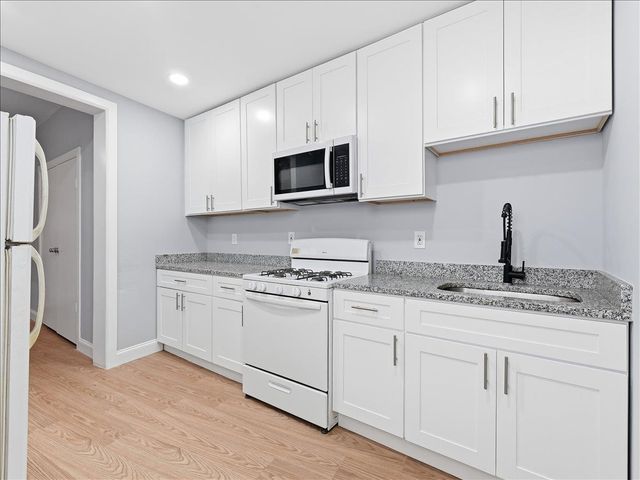 73 TERRACE AVE, Jc, Heights, NJ 07307
