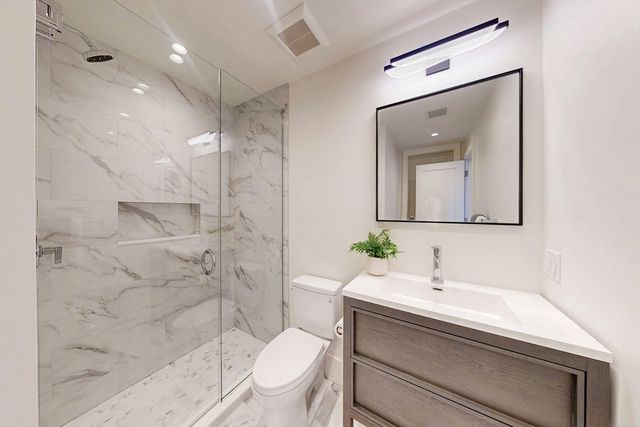 57 Hancock St, Boston, MA 02114