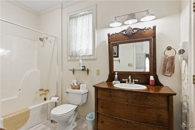 325 2nd NW, Fayette, AL 35555