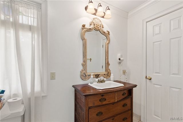 325 2nd NW, Fayette, AL 35555