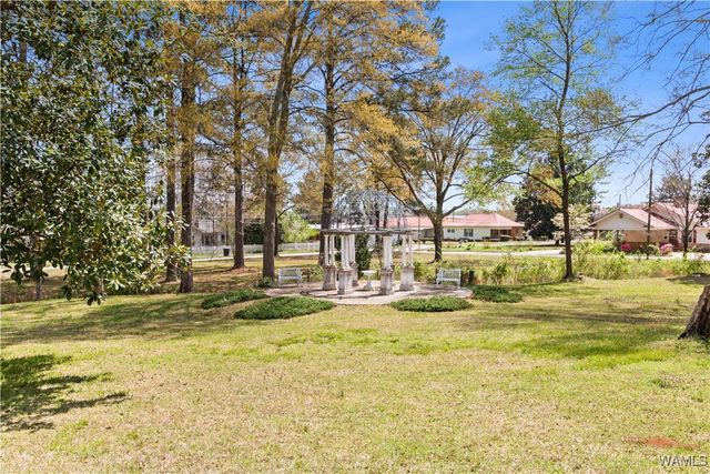 325 2nd NW, Fayette, AL 35555