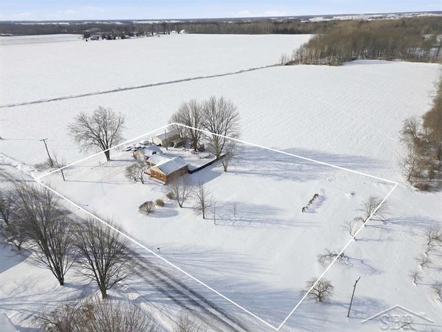 2760 S Eight Mile Road, Beaver Twp, MI 48611