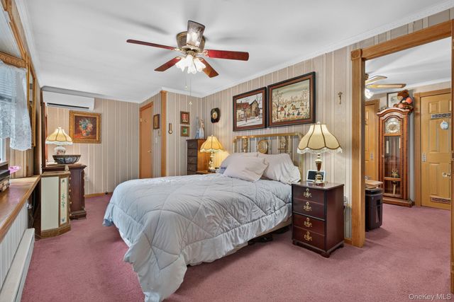 20 Sunset Circle, Bloomingburg, NY 12721