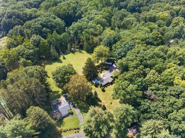 20 Sunset Circle, Bloomingburg, NY 12721