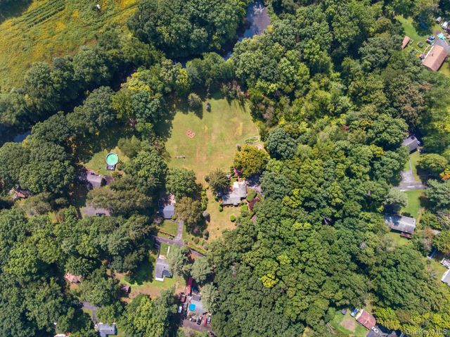 20 Sunset Circle, Bloomingburg, NY 12721