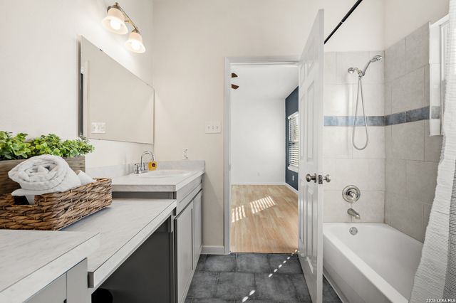 3402 W Salinas St, San Antonio, TX 78207