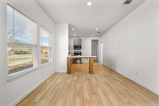 3402 W Salinas St, San Antonio, TX 78207