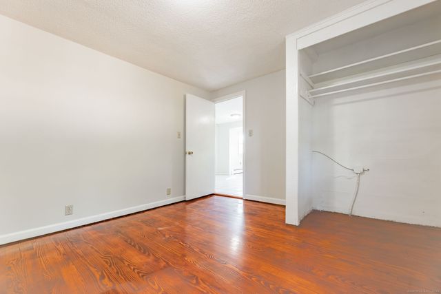 1384 West Street, Southington, CT 06489