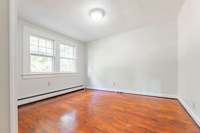 1384 West Street, Southington, CT 06489