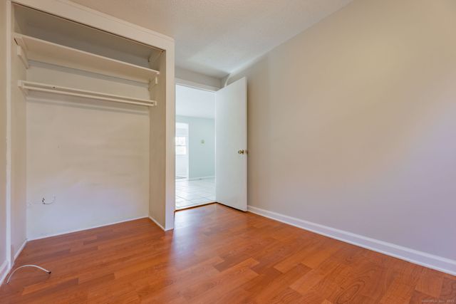 1384 West Street, Southington, CT 06489