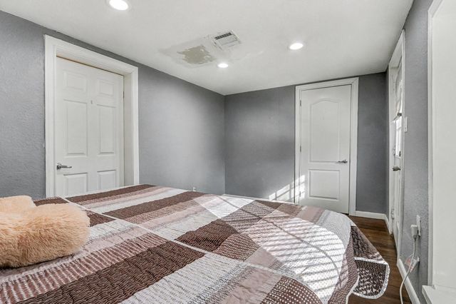 234 E 1st Street, Deer Park, TX 77536