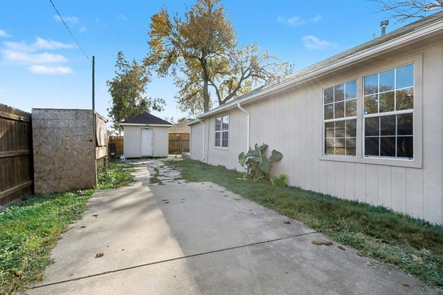 234 E 1st Street, Deer Park, TX 77536