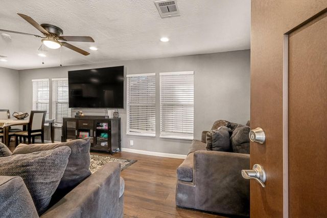 234 E 1st Street, Deer Park, TX 77536