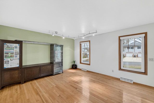 7202 Tempe Drive, Madison, WI 53719