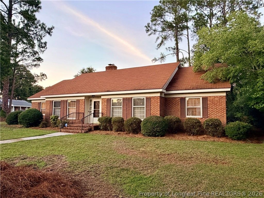 112 Elmhurst Drive, Lumberton, NC 28358 — exterior