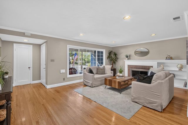 940 Coronado Blvd, Sacramento, CA 95864