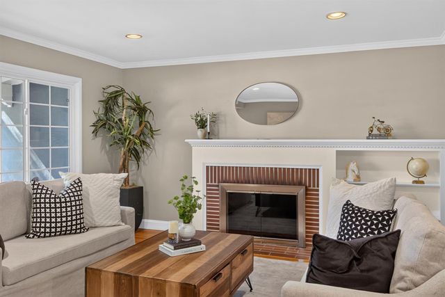 940 Coronado Blvd, Sacramento, CA 95864