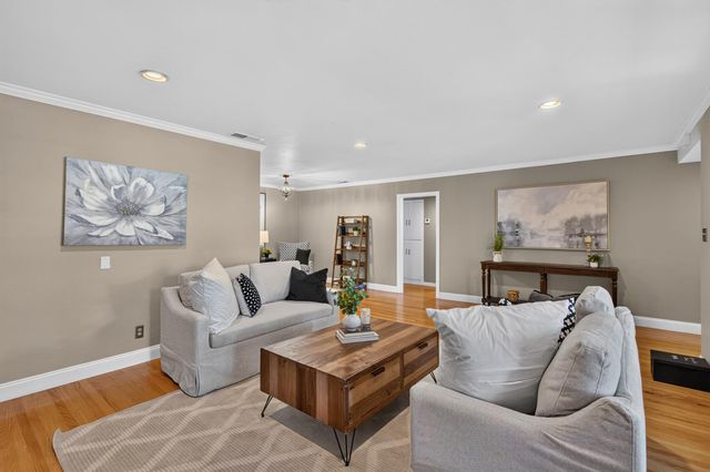 940 Coronado Blvd, Sacramento, CA 95864