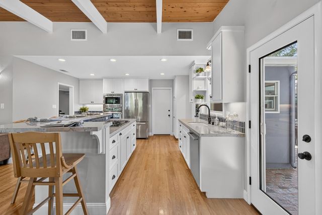 940 Coronado Blvd, Sacramento, CA 95864