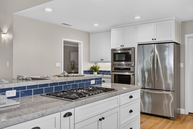 940 Coronado Blvd, Sacramento, CA 95864